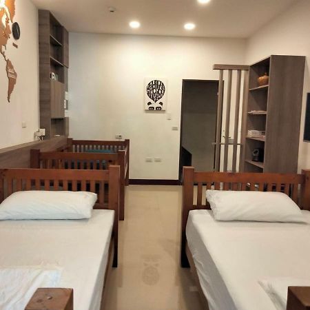 910 Hostel Юйли Экстерьер фото