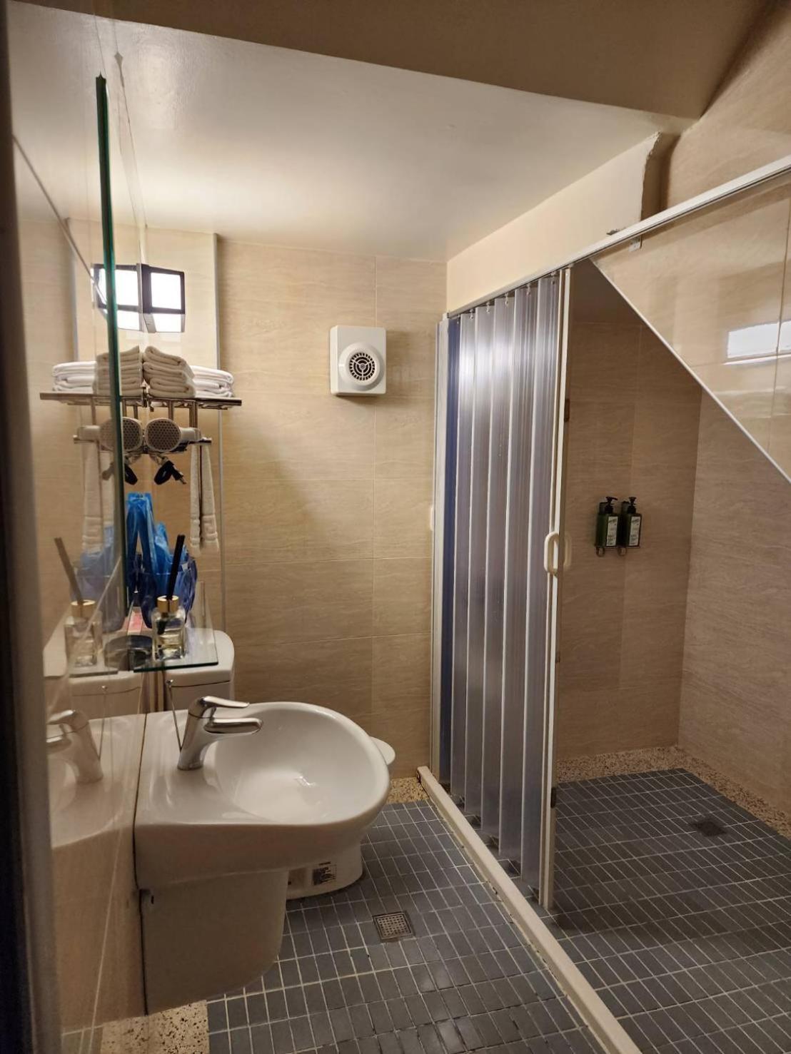 910 Hostel Юйли Экстерьер фото